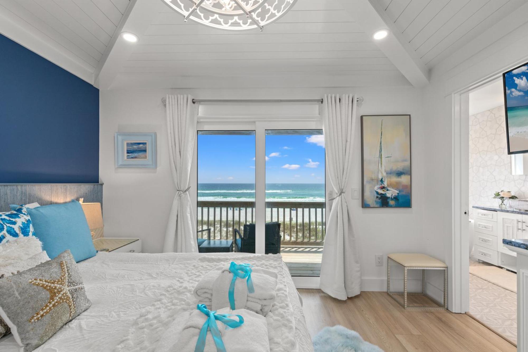 Wowza! Have To Opulent Gulf Front Home! 5 Star Accommodation! Holiday home