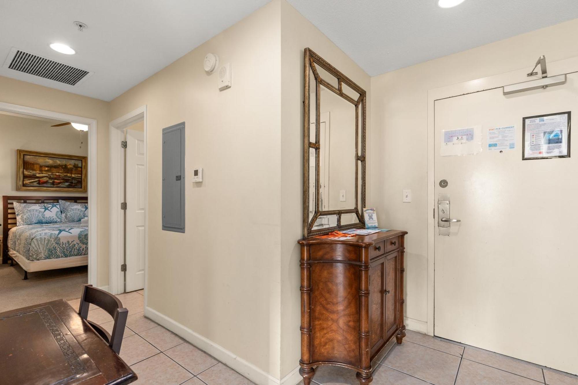 Beachfront Bliss Awaits: 2-bed, 2-bath At Sterling Reef - Sleeps 6! Panama City Beach