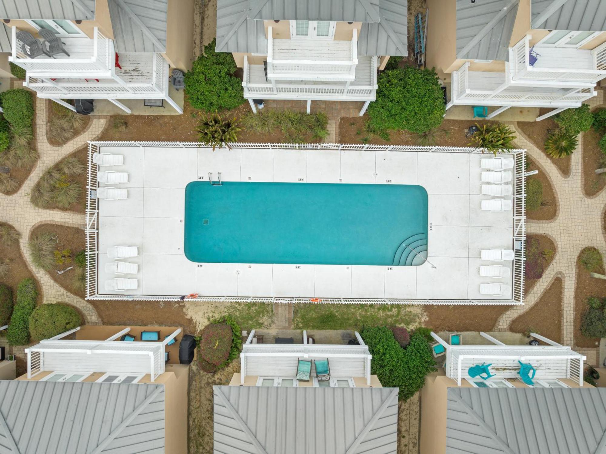 Escape To Dollar Holler: Coastal Retreat, 3 Beds, 25 Baths, Sleeps 10! Panama City Beach