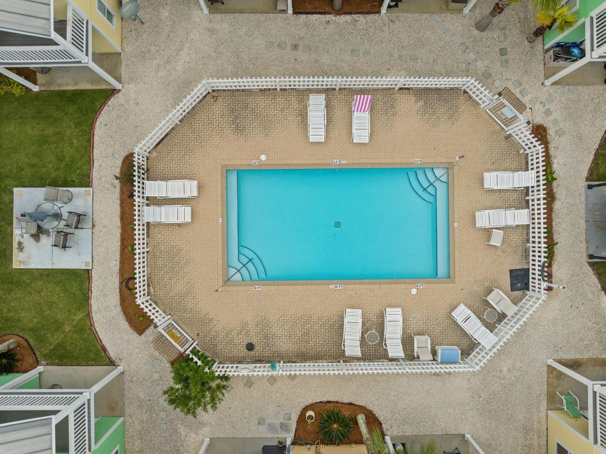 Sago By The Sea: 2-bed, 25-bath Retreat Steps From The Beach, Sleeps 7! Panama City Beach