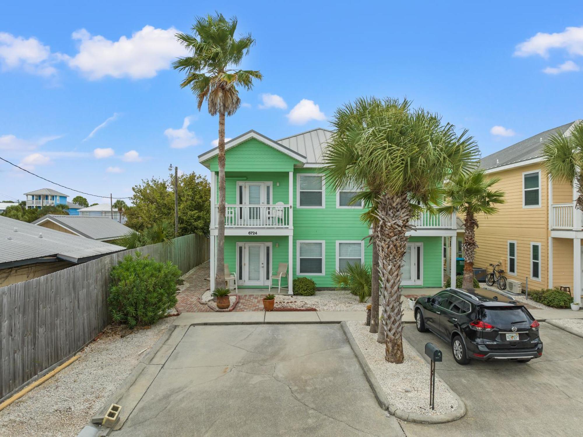 Sago By The Sea: 2-bed, 25-bath Retreat Steps From The Beach, Sleeps 7! Holiday home *