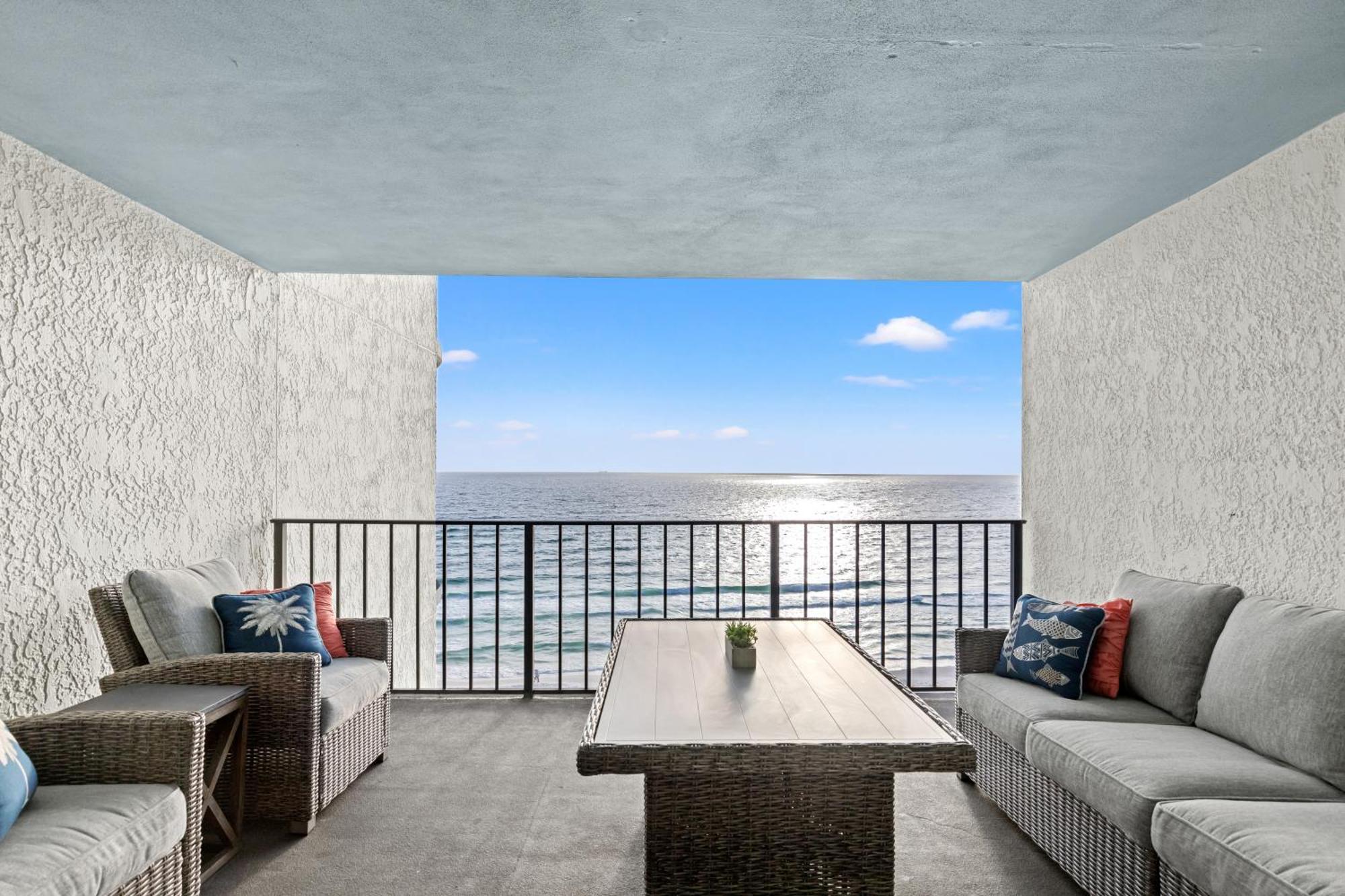 Watercrest 905 | Beachfront Bliss Holiday home *