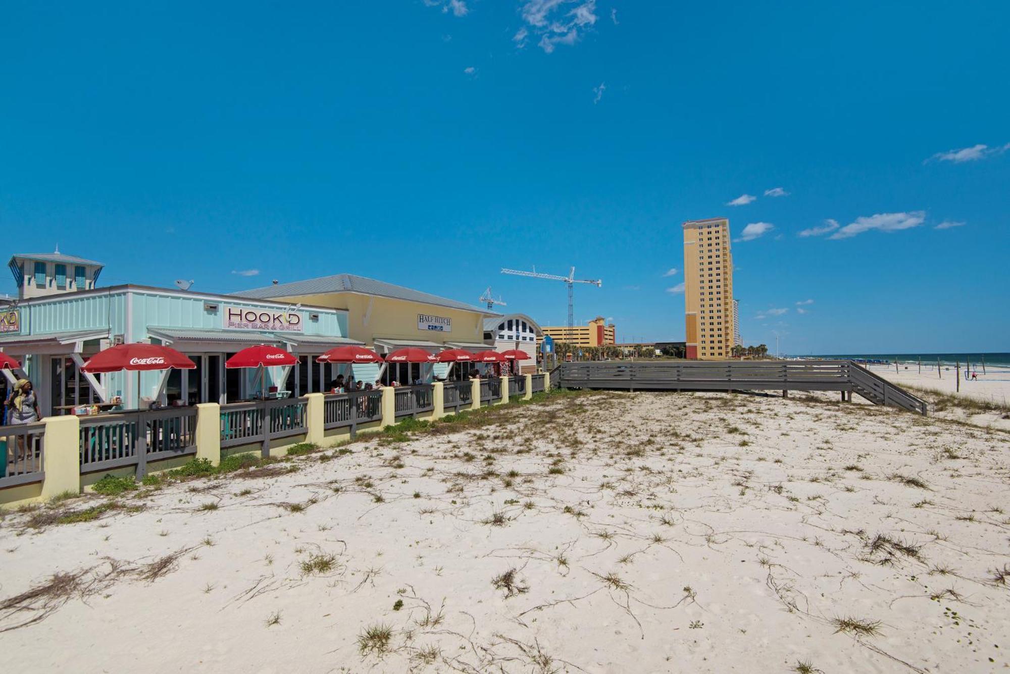 Holiday home Put Some Vitamin Sea In Your Vacation! Gulf Front Town - Quiet West End