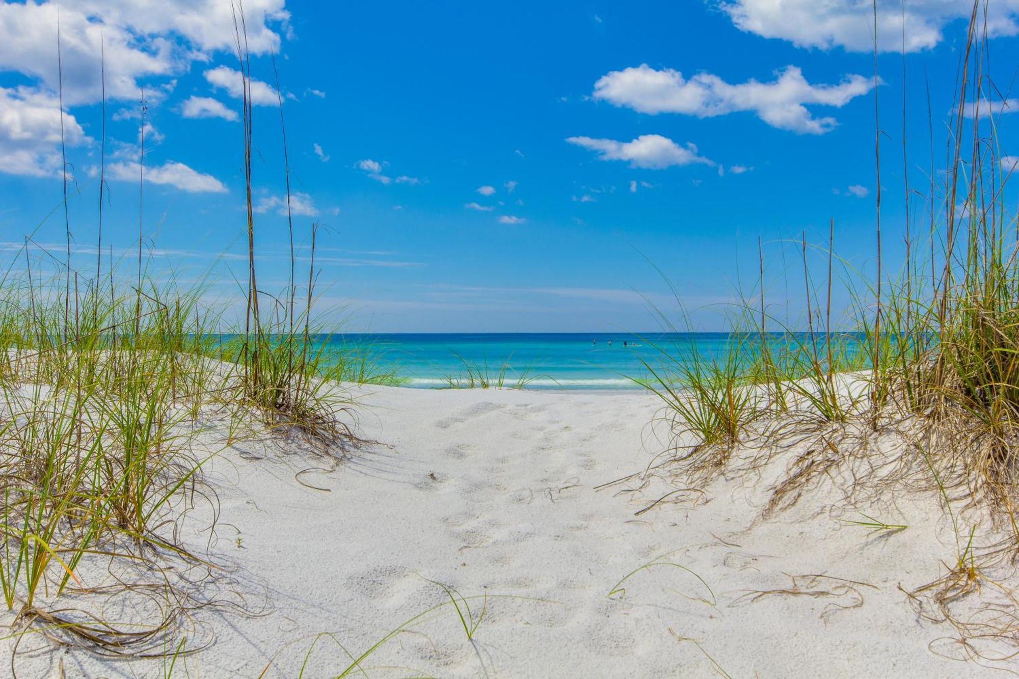 Beachfront Bliss Awaits: 2-bed, 2-bath At Sterling Reef - Sleeps 6! Panama City Beach