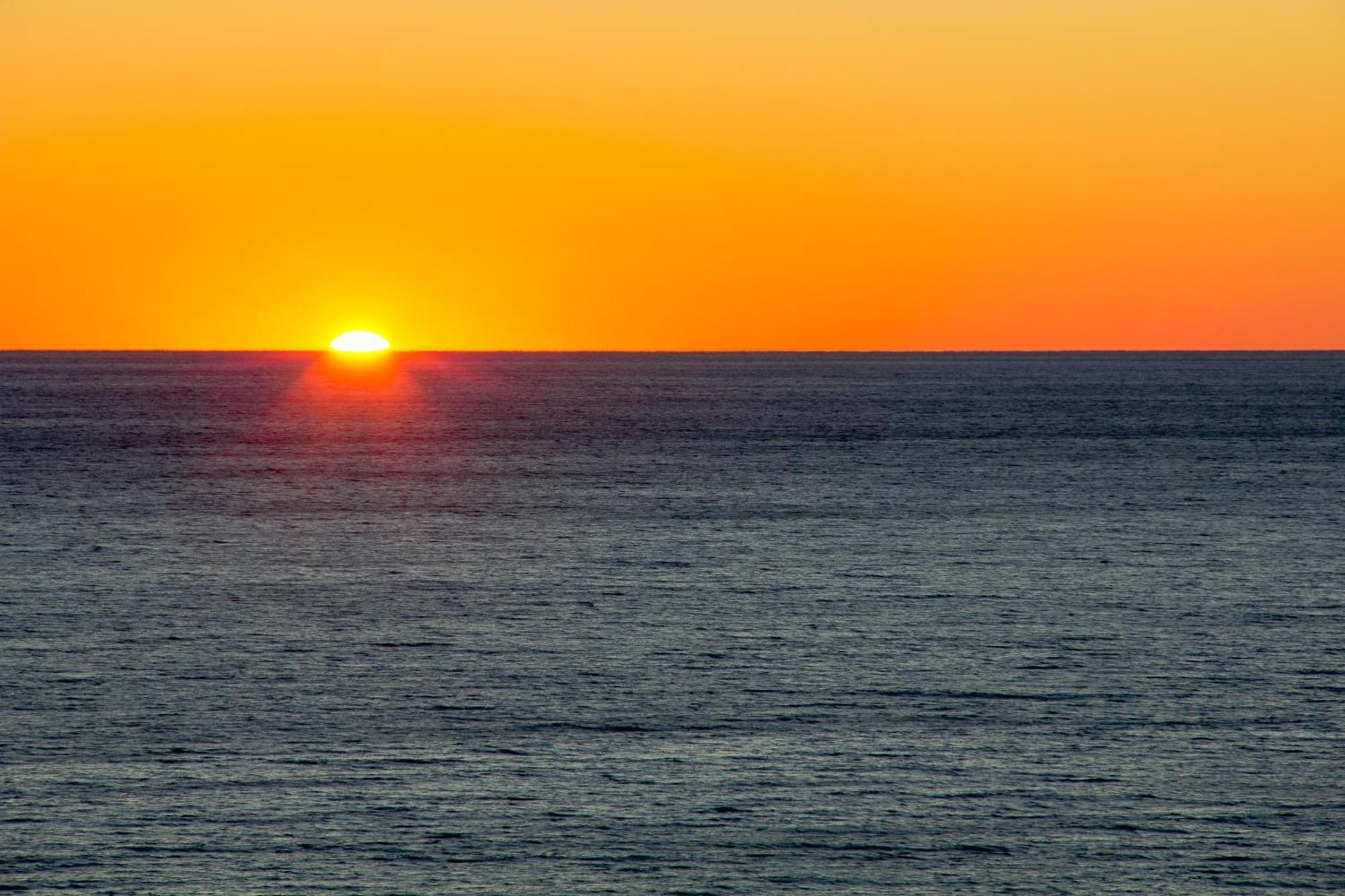 Beachfront Bliss Awaits: 2-bed, 2-bath At Sterling Reef - Sleeps 6! Panama City Beach
