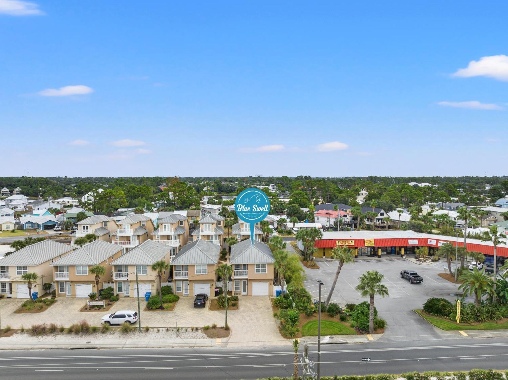 Escape To Dollar Holler: Coastal Retreat, 3 Beds, 25 Baths, Sleeps 10! Panama City Beach