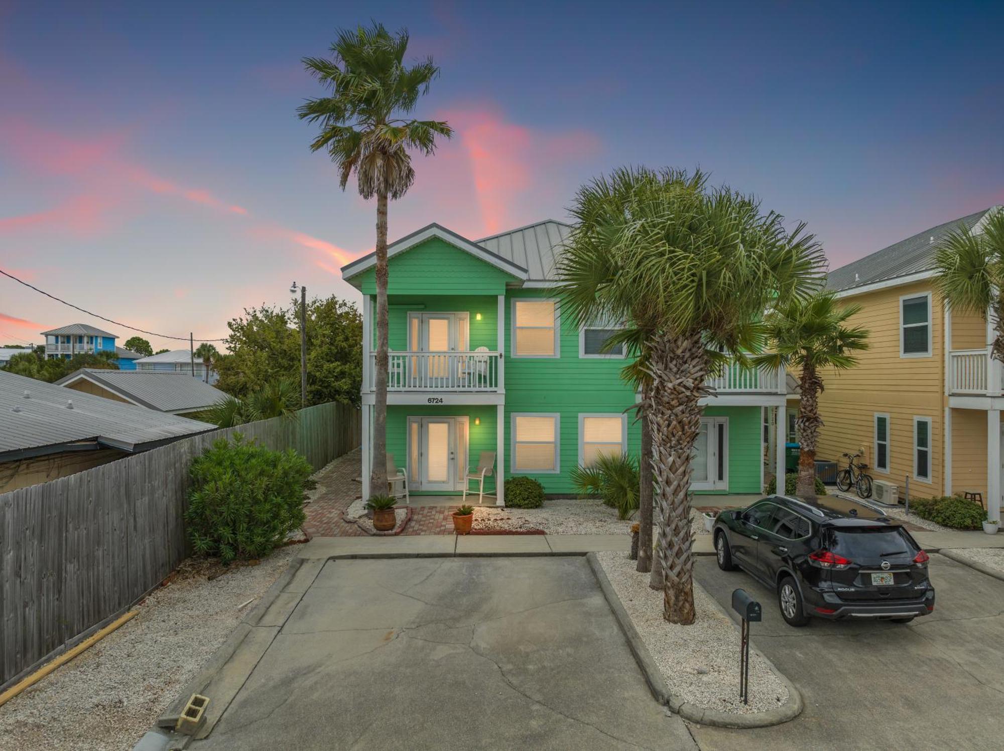 Sago By The Sea: 2-bed, 25-bath Retreat Steps From The Beach, Sleeps 7! *