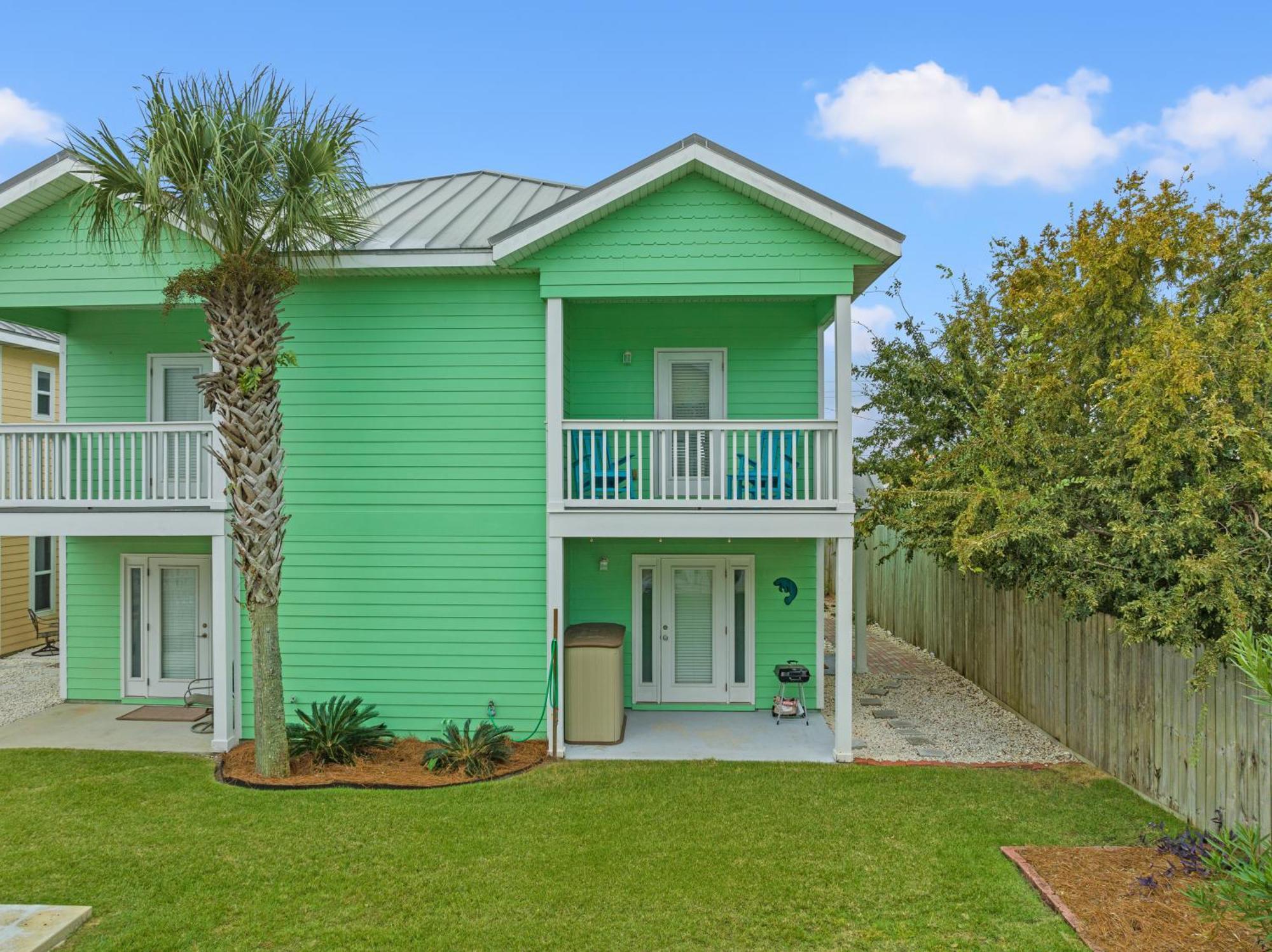 Sago By The Sea: 2-bed, 25-bath Retreat Steps From The Beach, Sleeps 7!