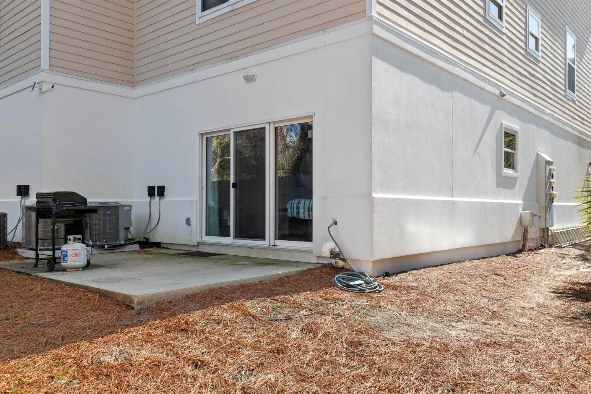 Sailors Cove: 5-bedroom, 45 Baths, Sleeps 12! Steps Away From The Beach! Holiday home