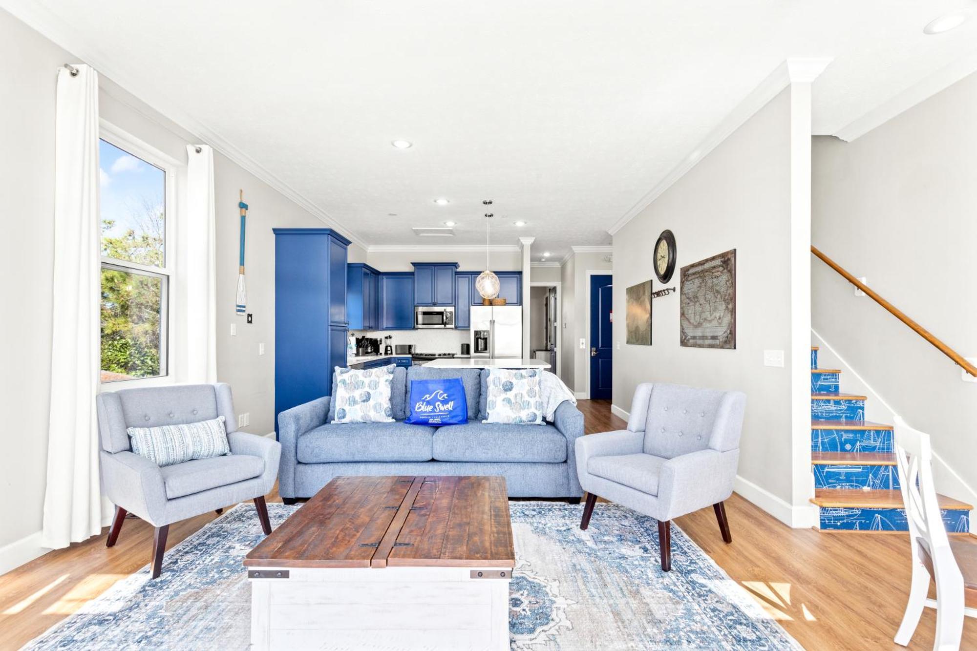 Sailors Cove: 5-bedroom, 45 Baths, Sleeps 12! Steps Away From The Beach! Holiday home *