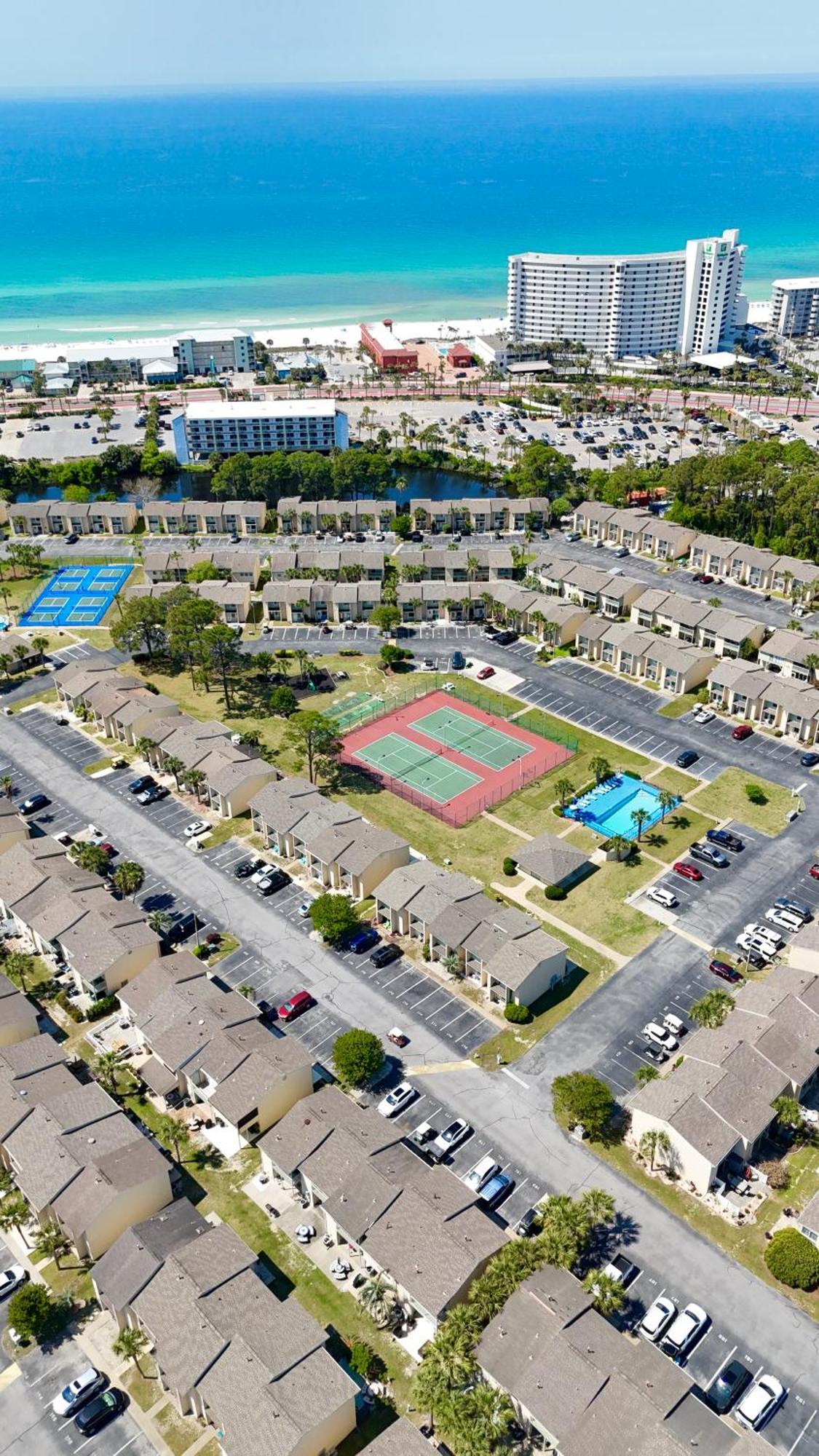 Holiday home 2 Bd 2 And Half Ba Two Story Haven Pet Friendly With Golf Cart
