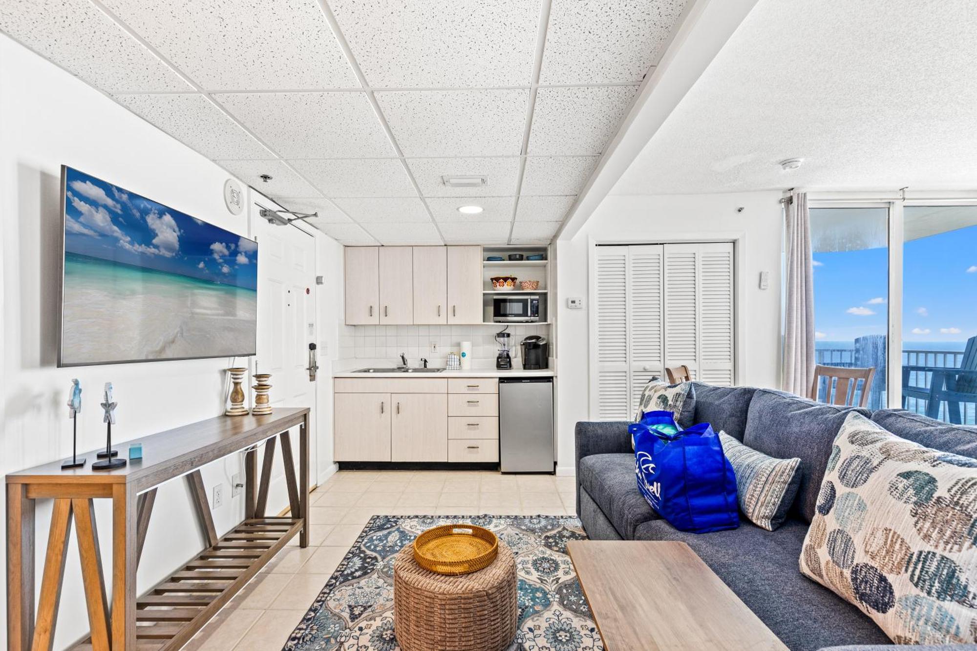 Coastal Hideaway: Cozy Beachfront - Sleeps 4 With Stunning Views! Holiday home *