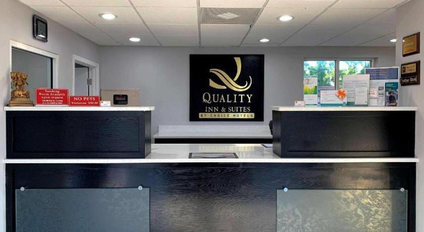 Hotel Quality Inn & Suites Near Panama City Beach