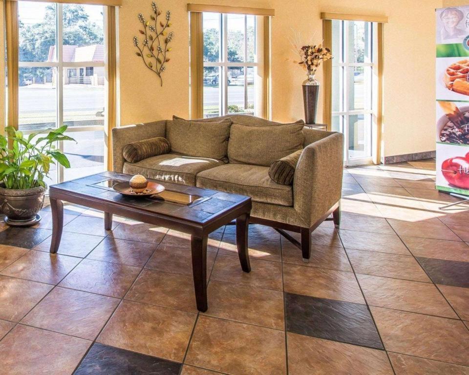 Quality Inn & Suites Near Panama City Beach