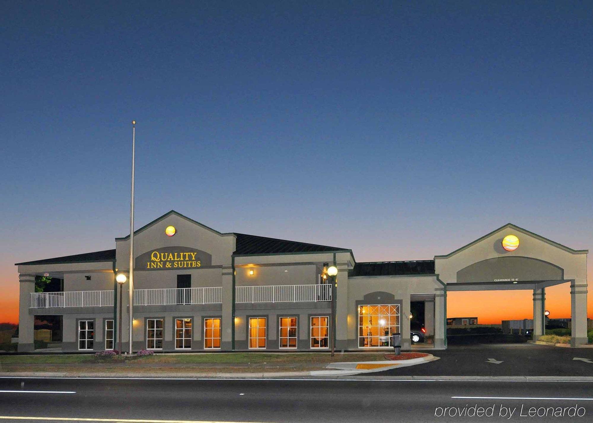 Hotel Quality Inn & Suites Near Panama City Beach Panama City Beach
