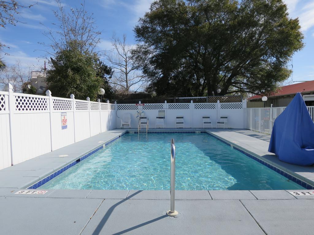 Executive - Panama Motel