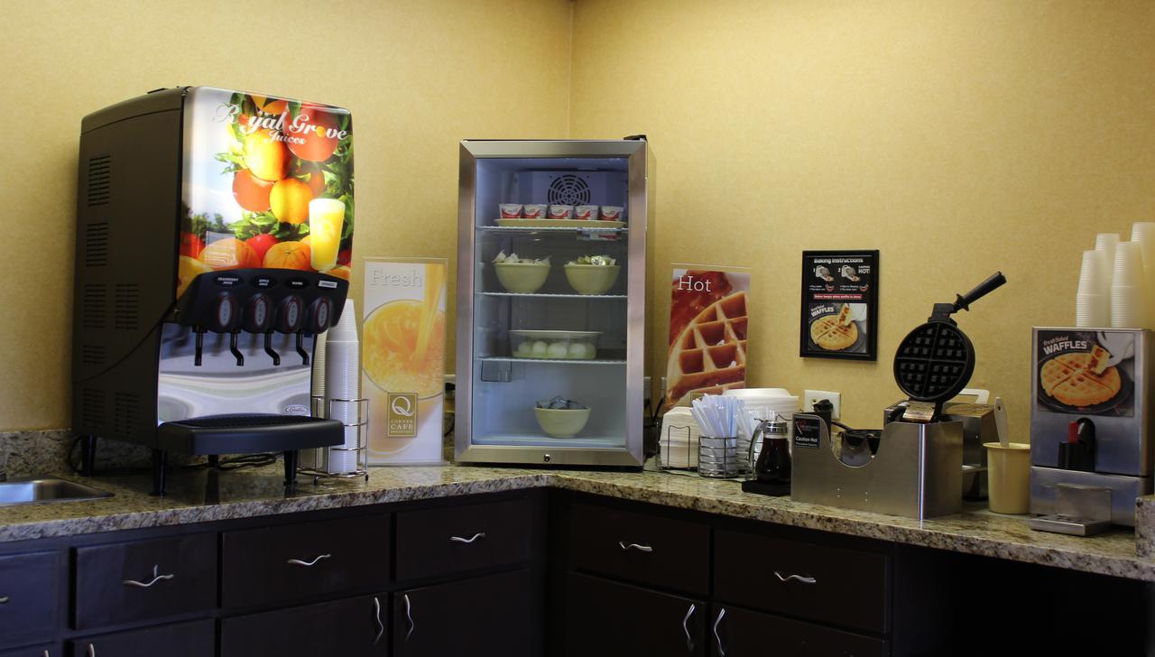 Quality Inn & Suites Near Panama City Beach Hotel Panama City Beach