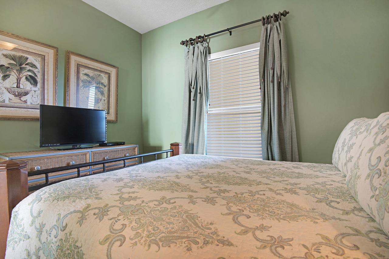 Tropical High-rise With Beachside Pool Access And Free Poolside Wifi - Unit 2004 Apartment *