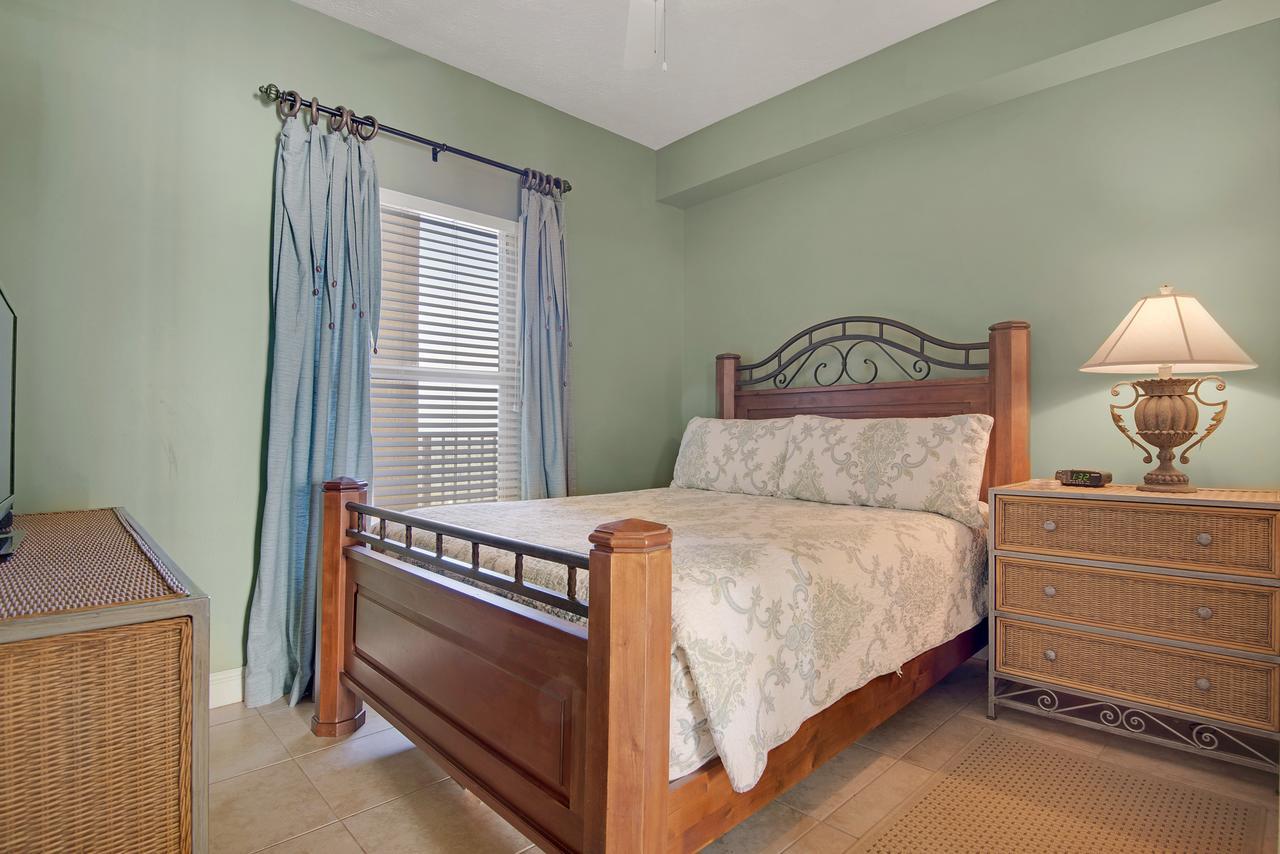 Tropical High-rise With Beachside Pool Access And Free Poolside Wifi - Unit 2004