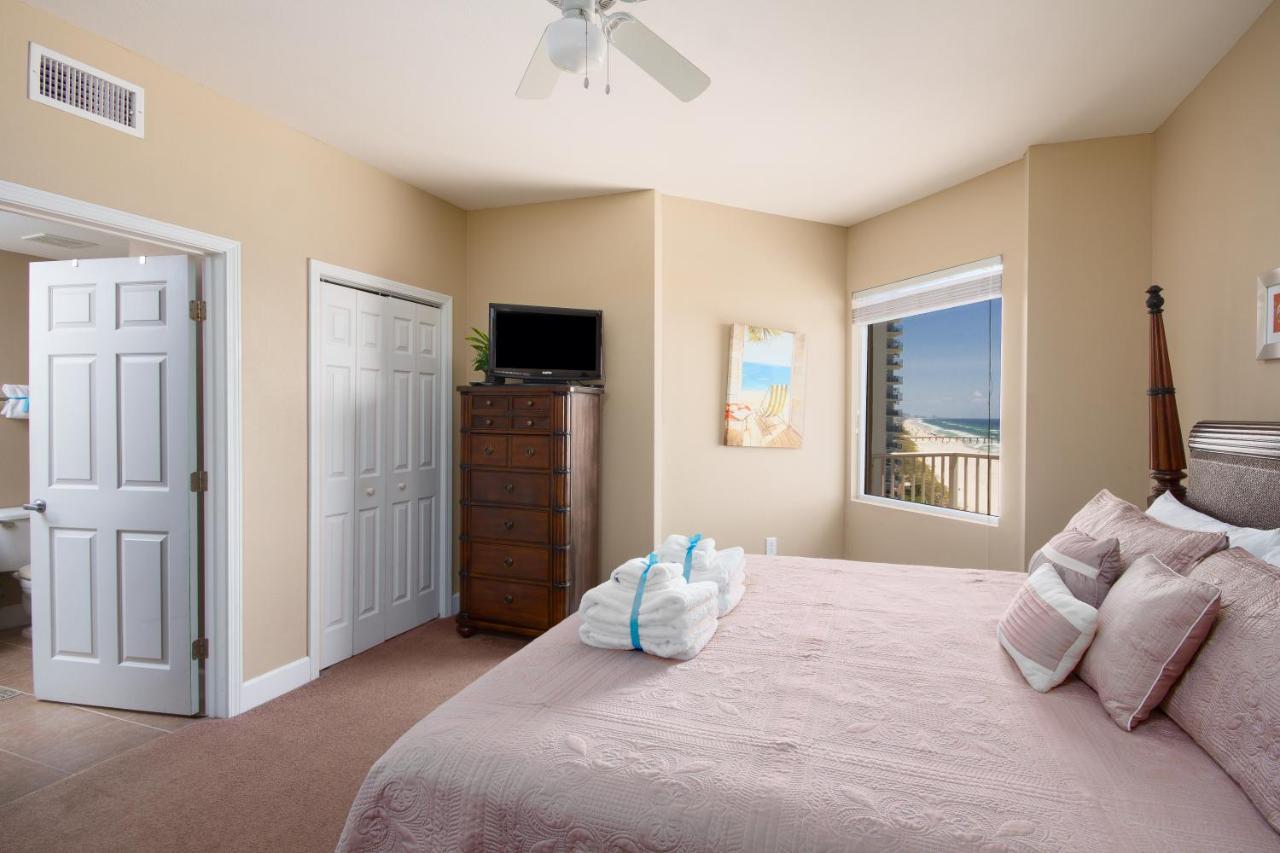Tidewater Beach 1117 Three Bedroom Holiday home *