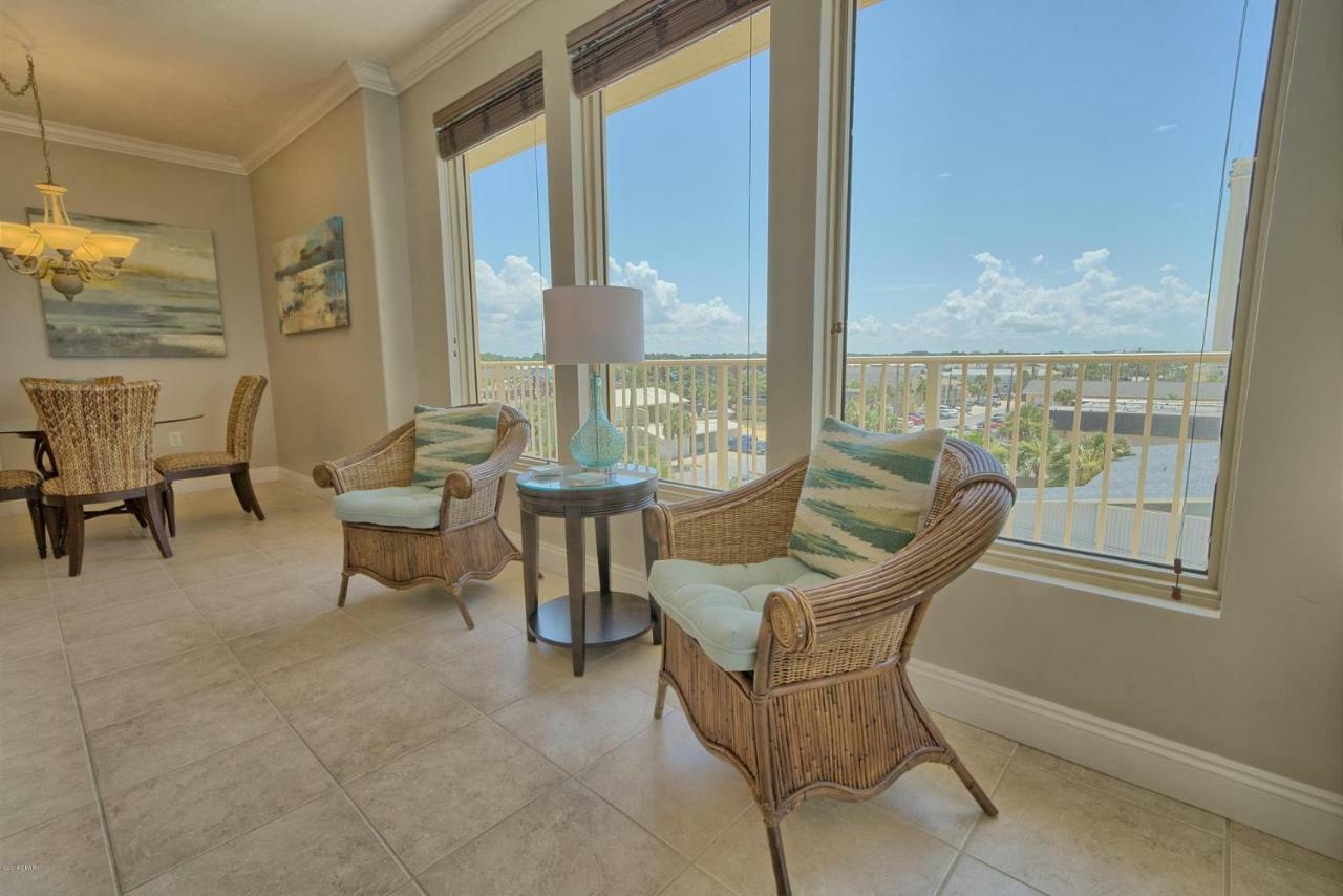 Cozy With Astonishing View From Spacious Balcony - Unit 0401 Apartment *