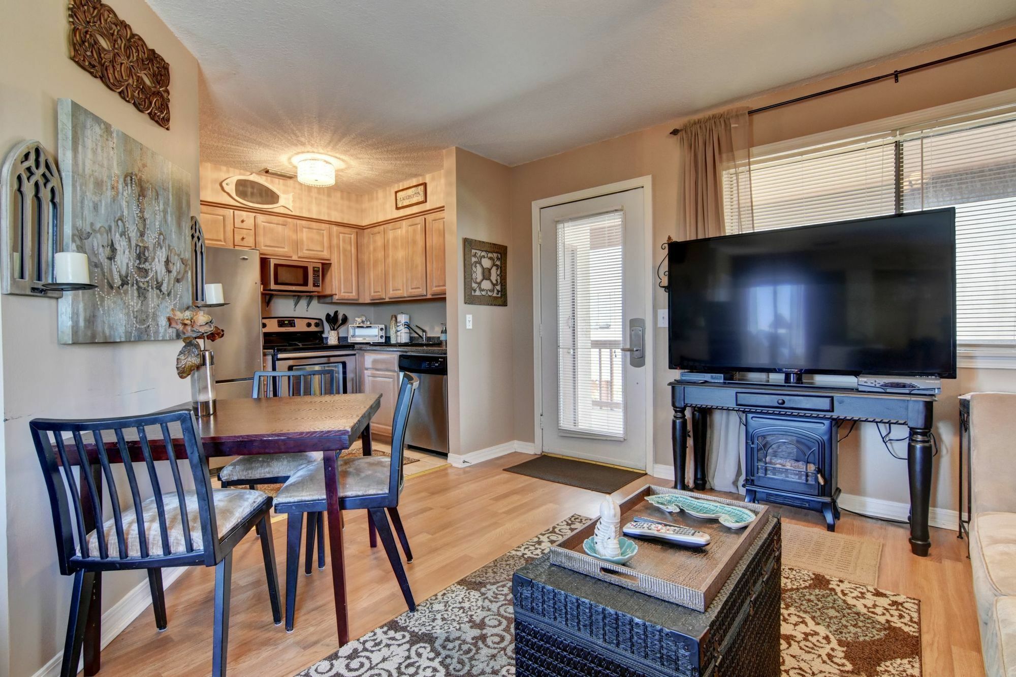 Sandcastle 24 Spacious Unit With Full Living By Redawning Lower Grand Lagoon