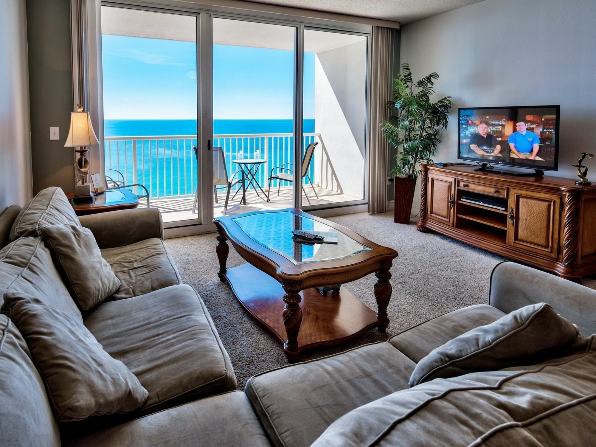 Majestic Tower 2 2207 280627 By Redawning 3*