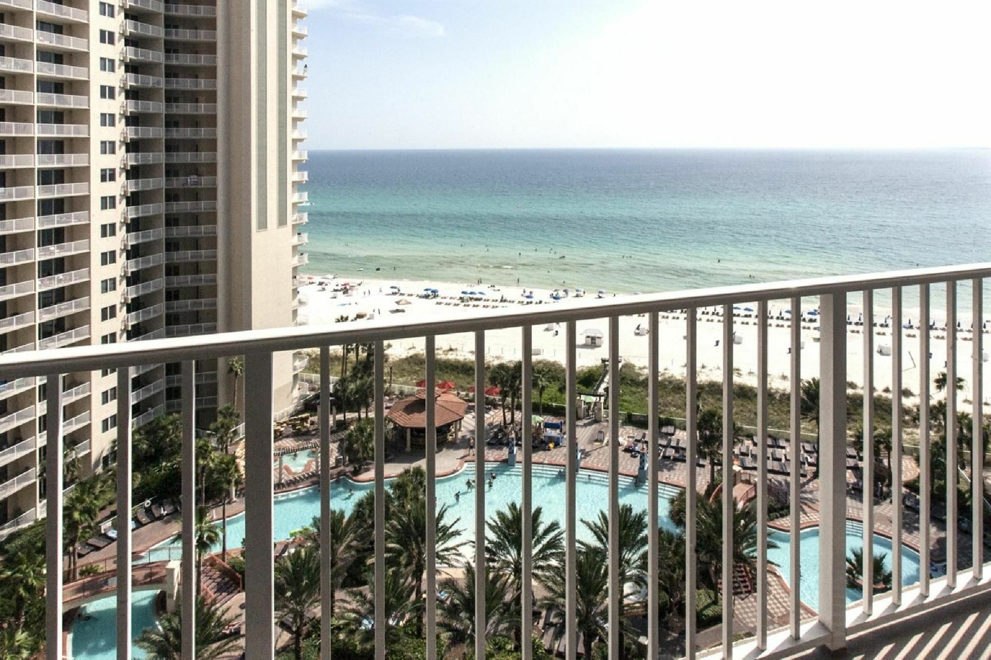 1214 Shores Of Panama Hotel 3*