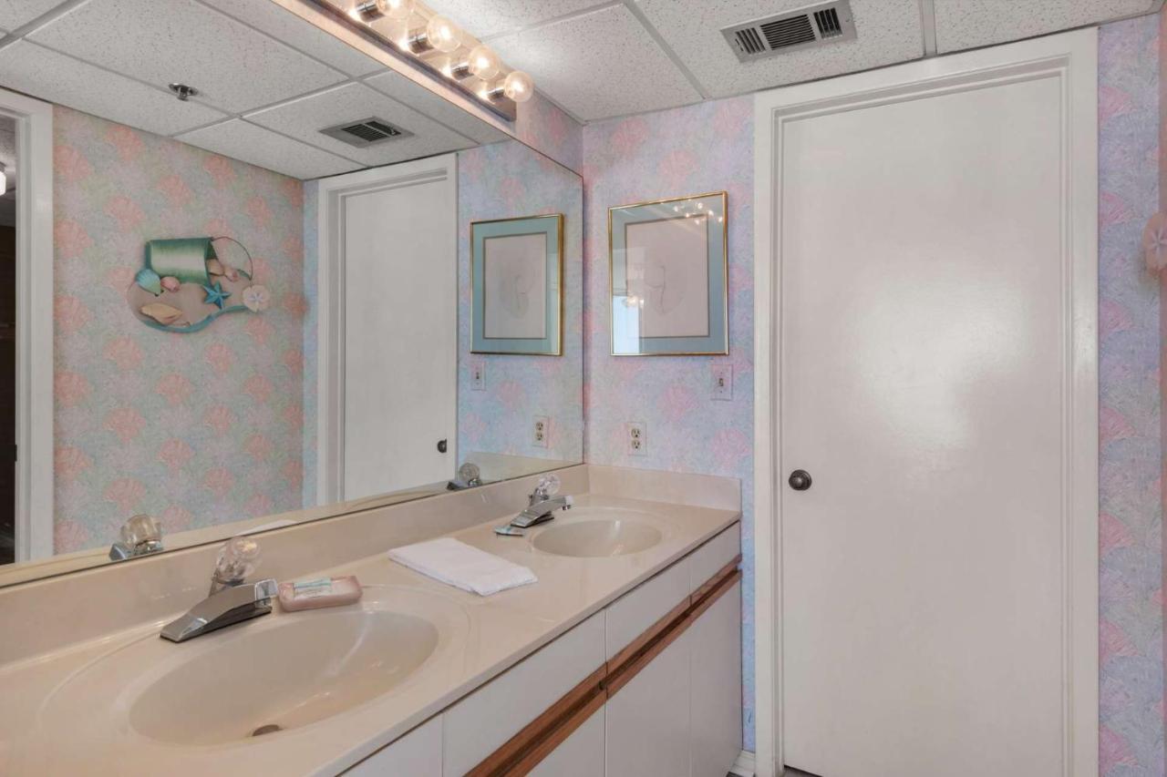 Holiday home 811 Edgewater Tower 3 Panama City Beach