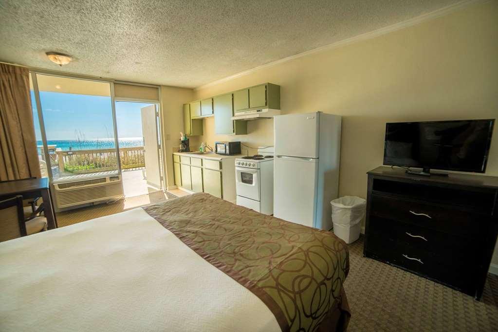 Hotel Reef Panama City Beach