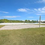 Travelodge By Wyndham Panama City Beach / Beachfront