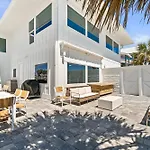 Family Tides Beach House By Panhandle Getaways