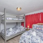 Dolphins Point - West End - Sleeps 12!