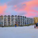 Pet Friendly Gulf Views On The Beach Steps Away 2Nd Floor Private Deck