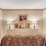 The Inn At St. Thomas Square #1305A