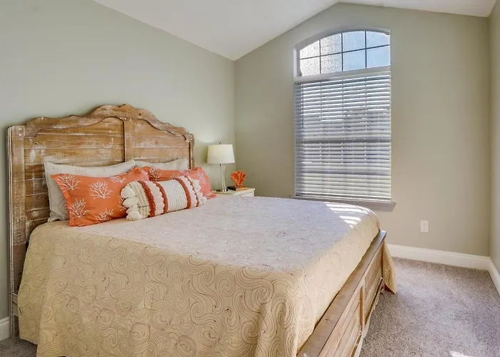 Family-Friendly Pcb Vacation Rental, Walk To Beach