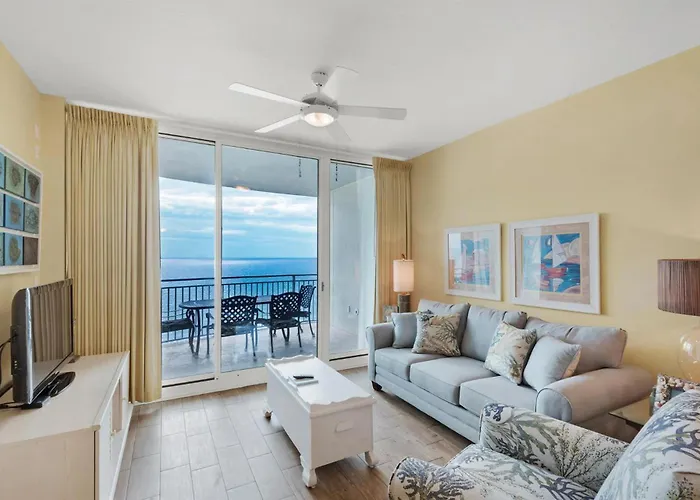 Aqua Resort 706