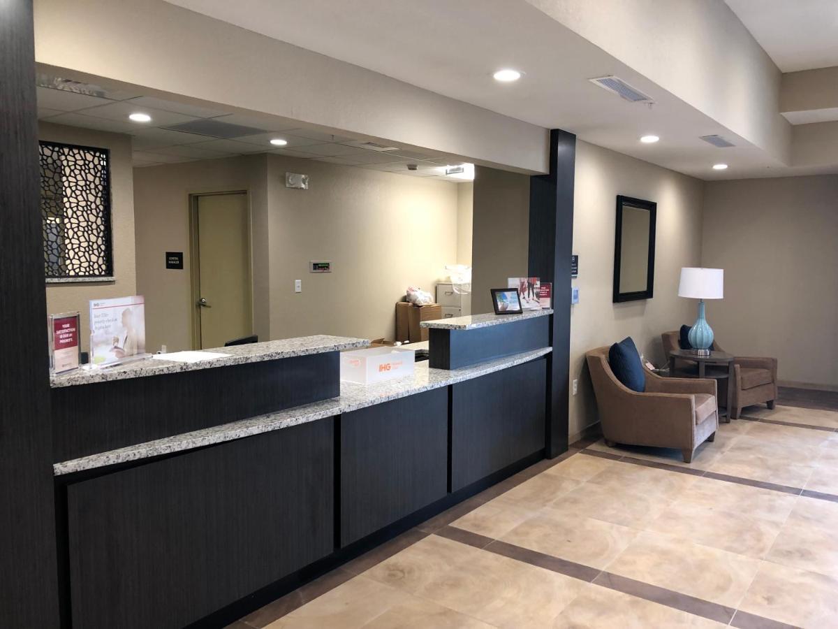 Hotel Candlewood - Panama Pier Park By Ihg 3*