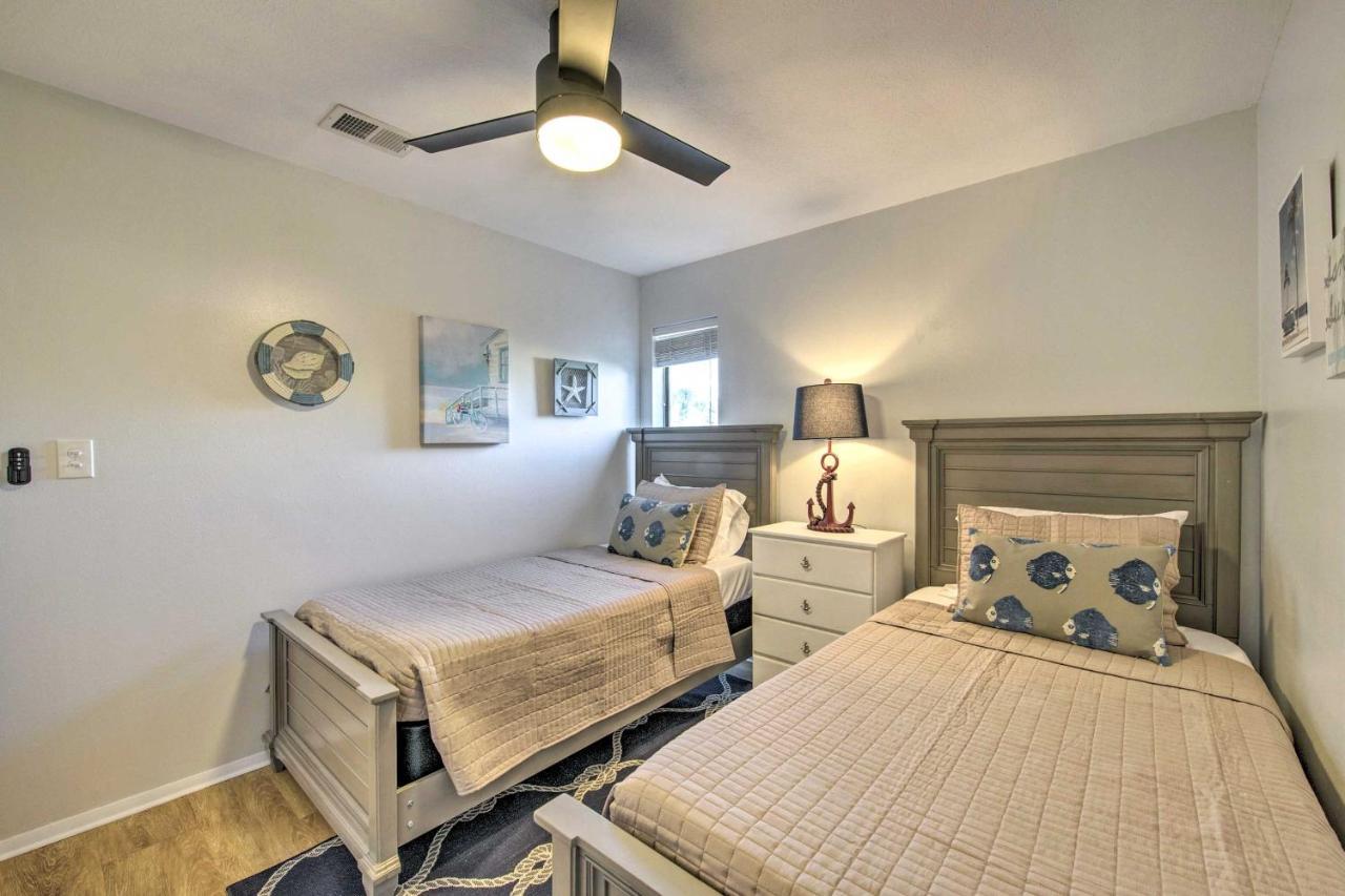 Pcb With Pool Access, Steps To Beach! *