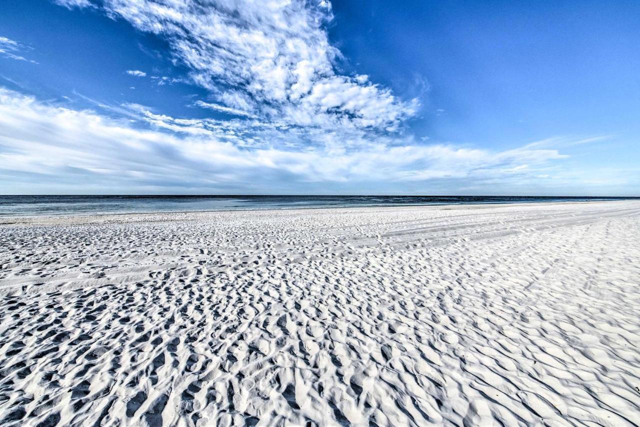 Apartment Pcb With Pool Access, Steps To Beach!