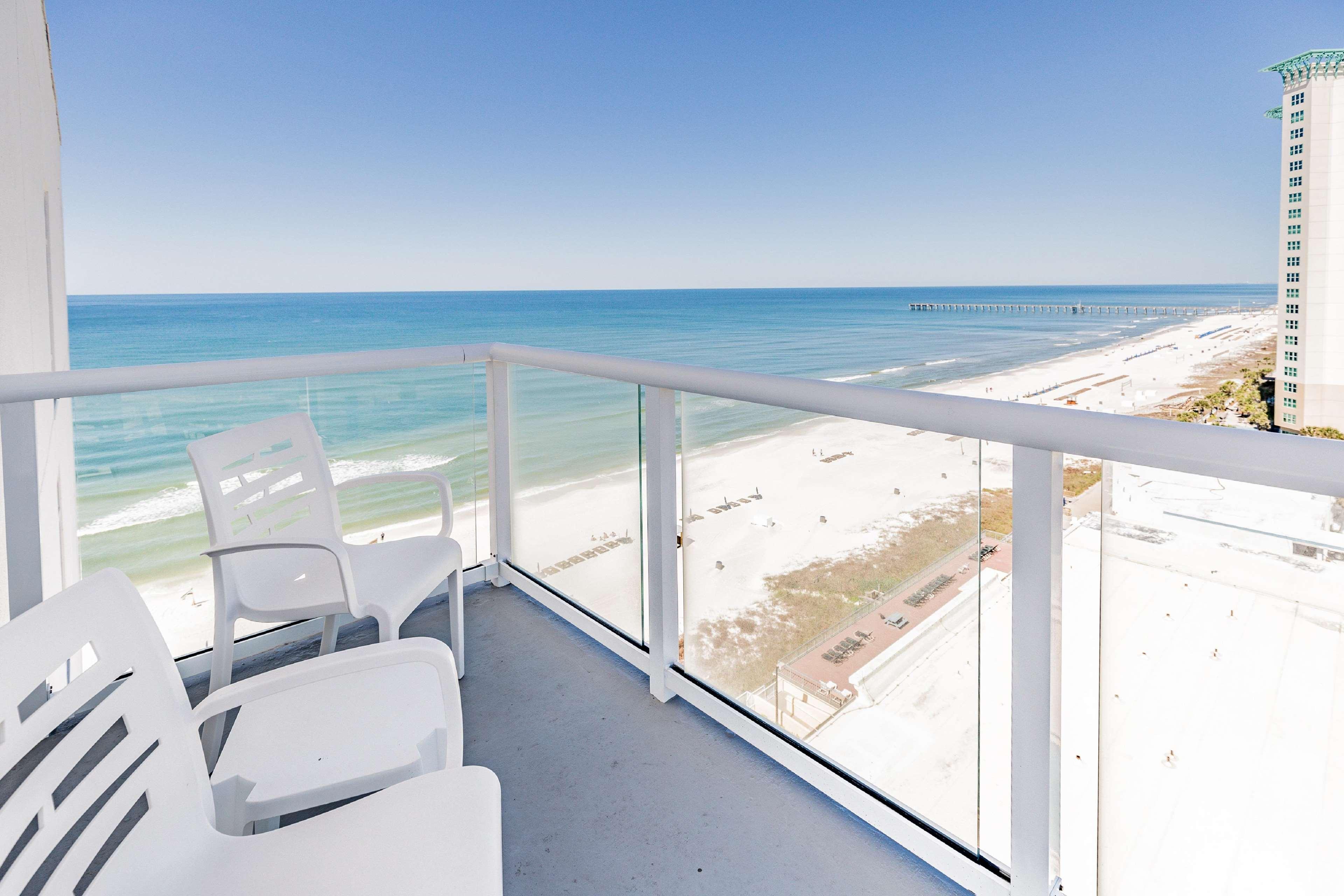 Hampton & Panama Beach-beachfront