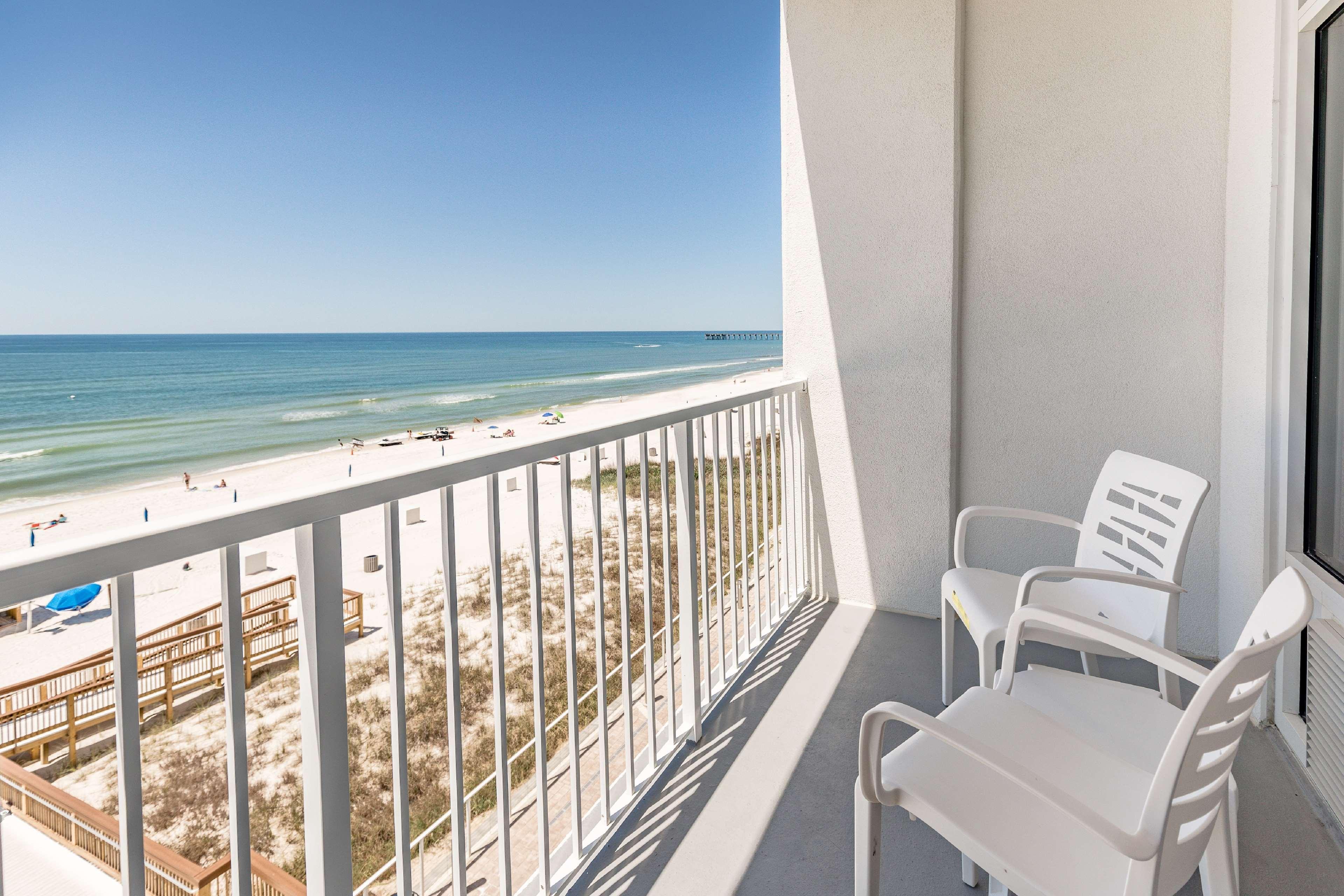 Hampton & Panama Beach-beachfront