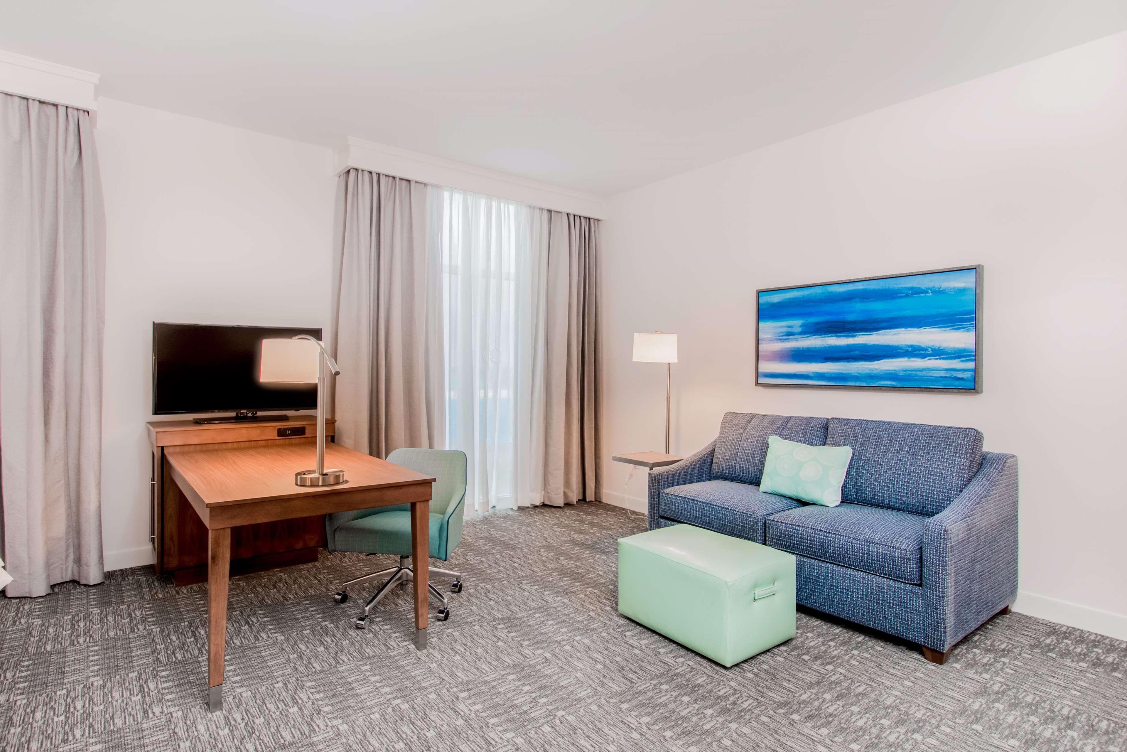 Hampton & Panama Beach-beachfront Hotel 3*