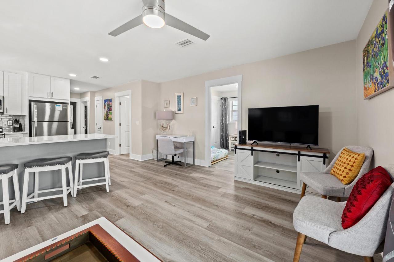 Welcome To Dolphin Fun B, Brand New Duplex Walk To The Panama City Beach