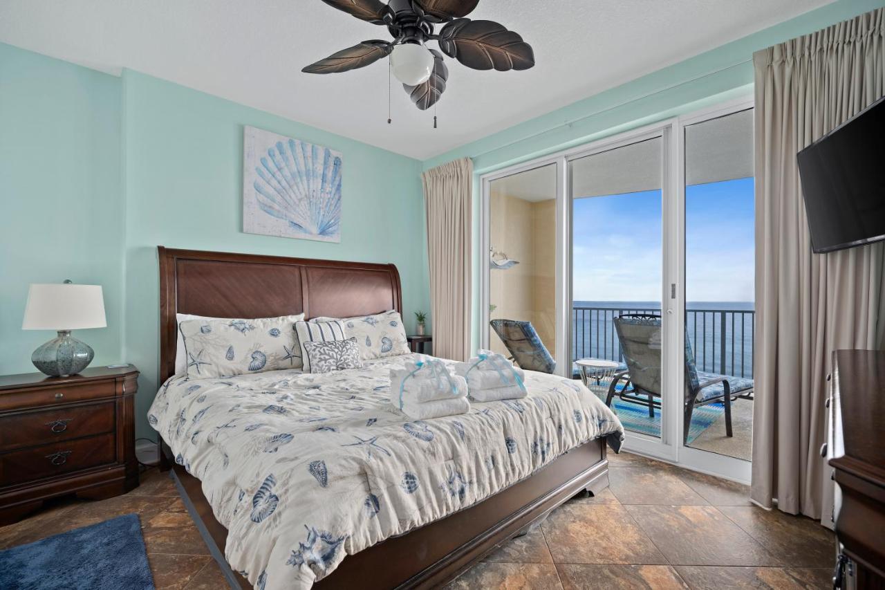 Luxurious Ocean - Gulf Front Paradise With Views! Holiday home Panama City Beach