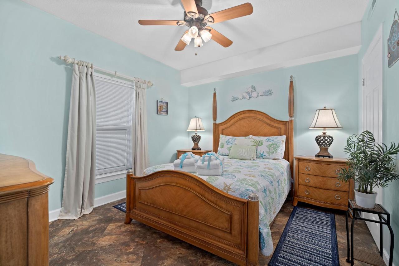 Luxurious Ocean - Gulf Front Paradise With Views! Holiday home Panama City Beach