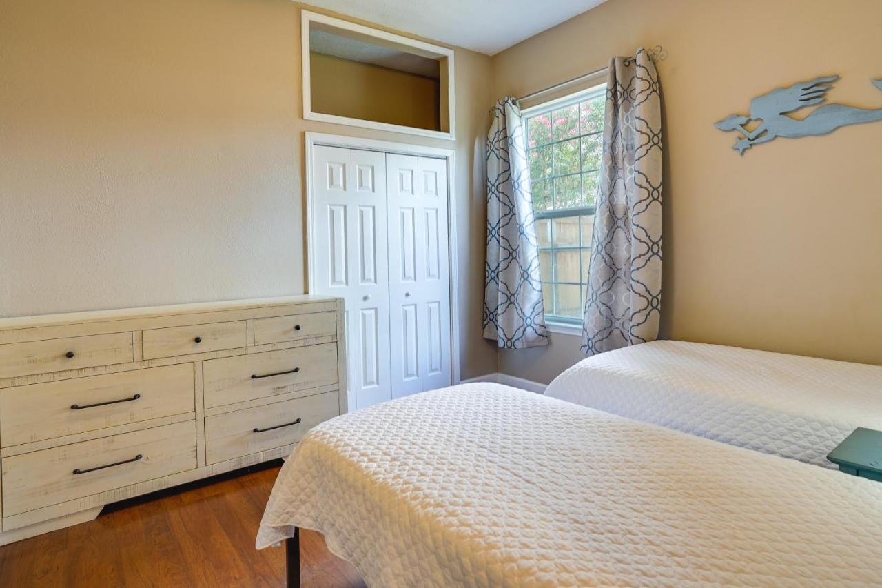 Pet-friendly Panama Near Beaches! Panama City Beach