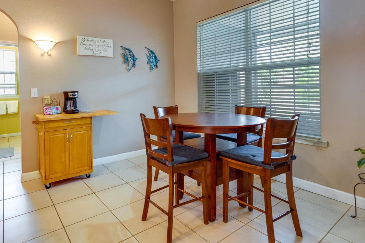 Pet-friendly Panama Near Beaches! *
