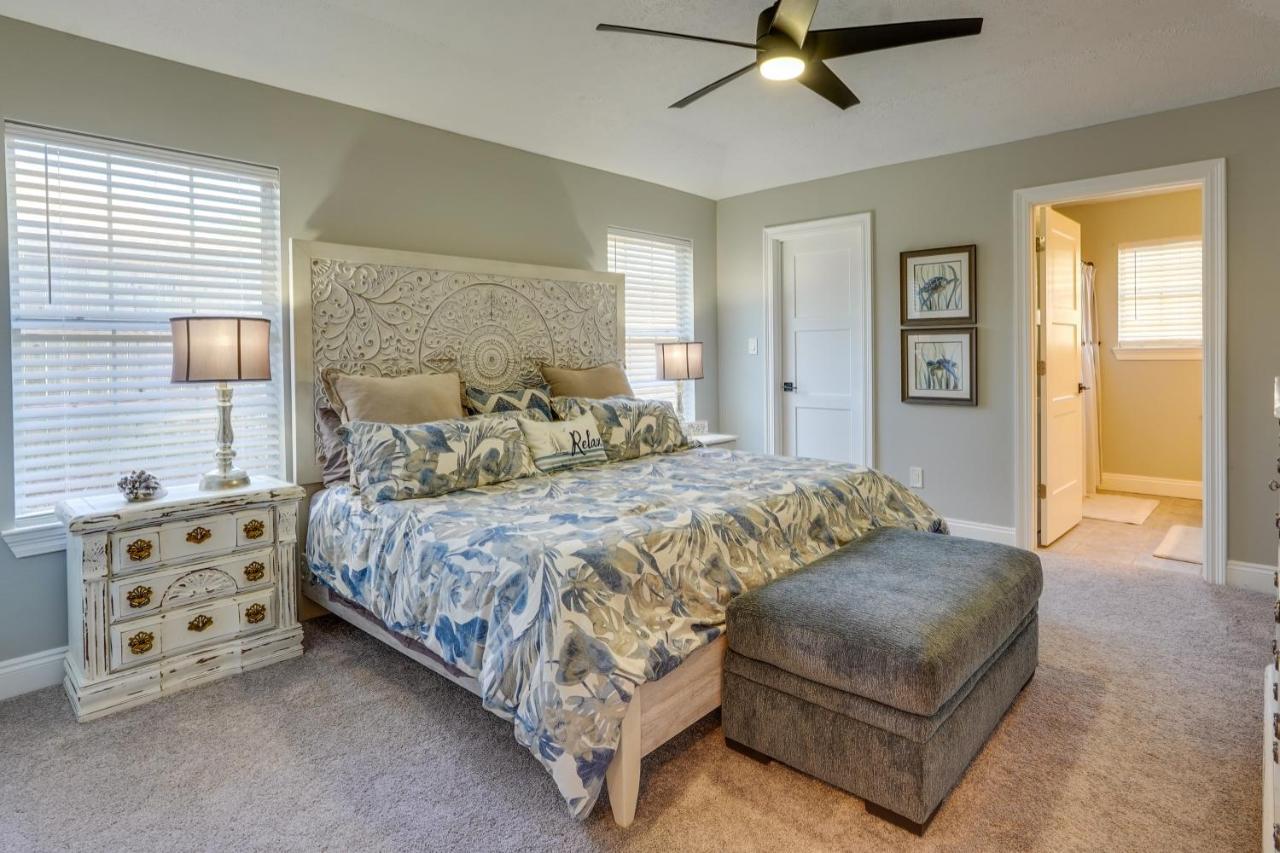 Family-friendly Pcb Vacation Rental, Walk To Holiday home