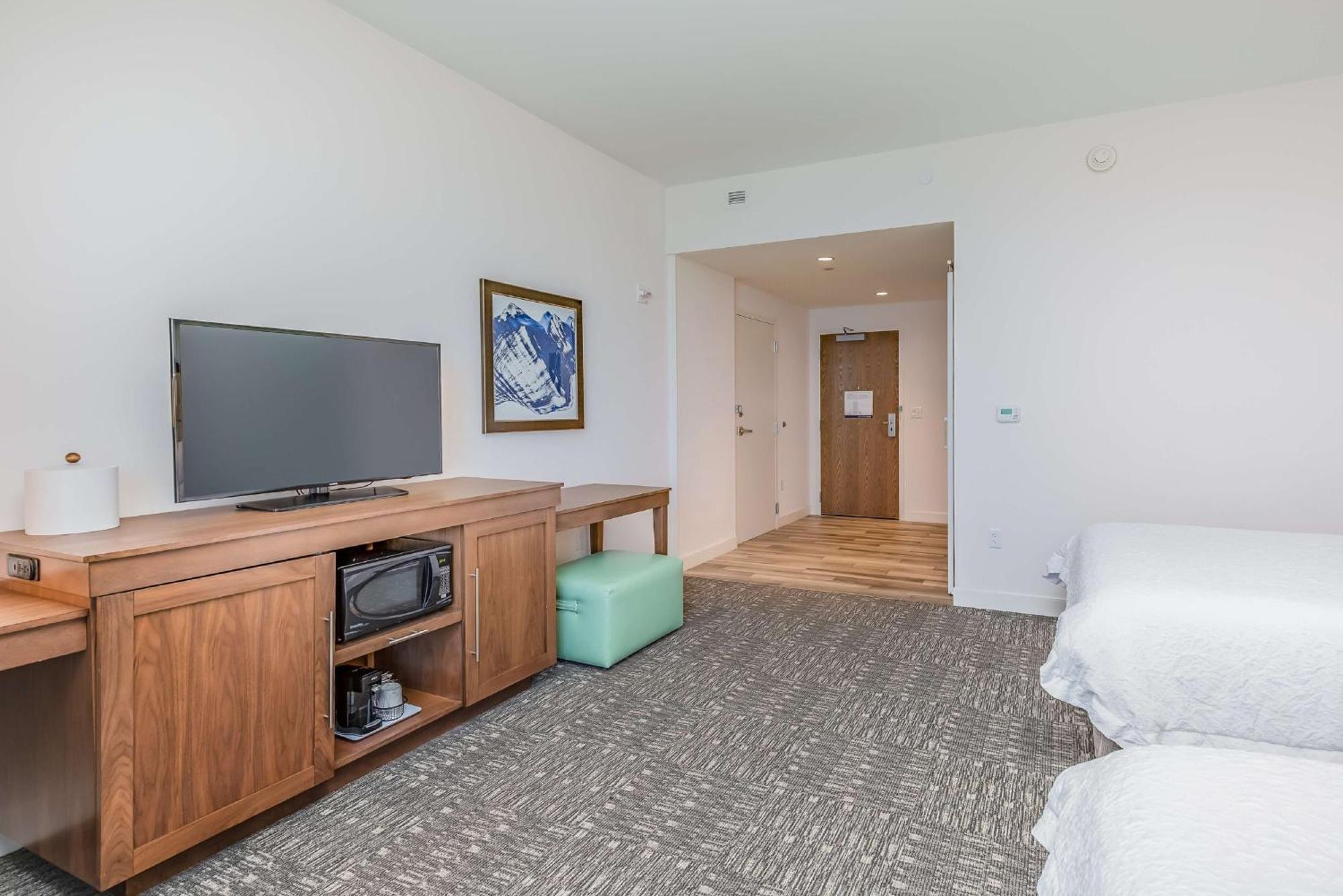 Hampton & Panama Beach-beachfront 3*